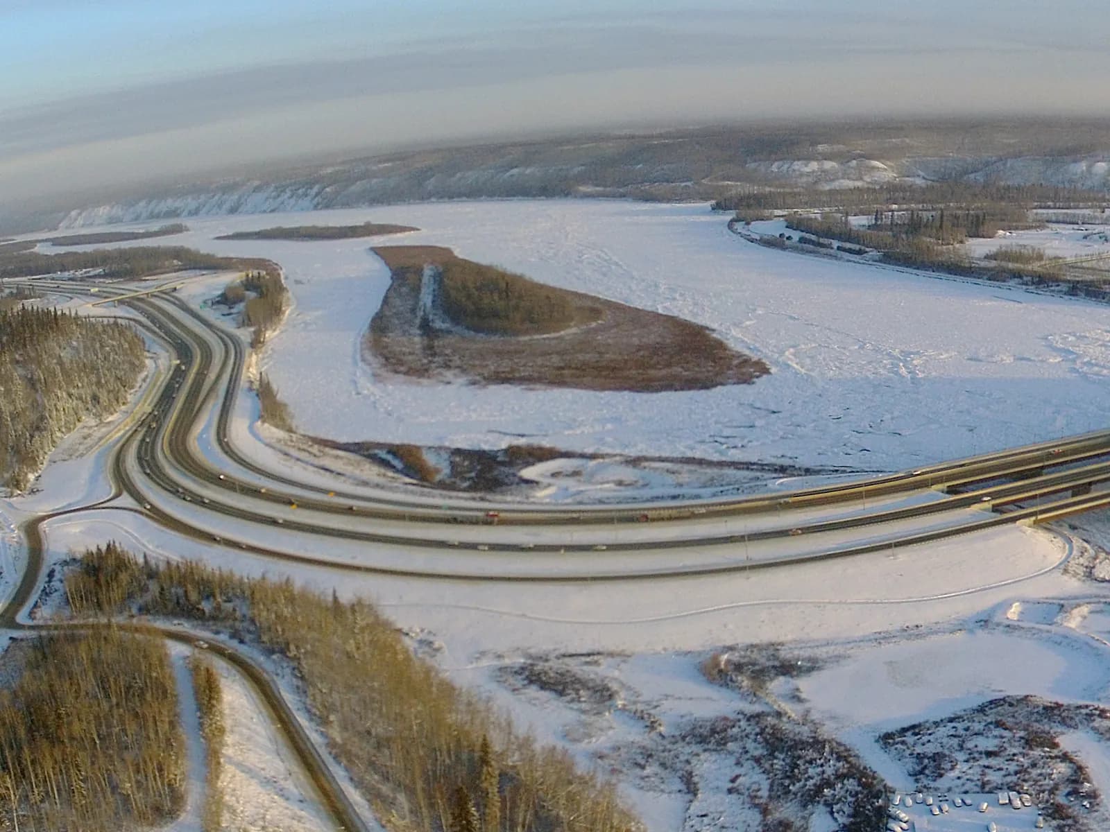 Fort McMurray, AB — Athabasca River bridges in winter